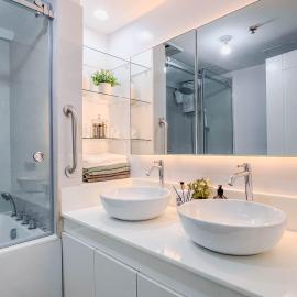 Emmas Place NAIA 2BR Condo Jacuzzi Suite Free Parking
