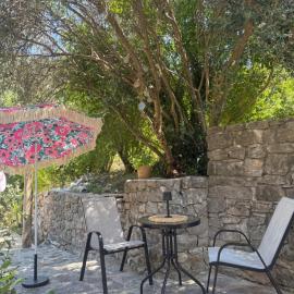 Etno village Mihailovic III, hotel in Kuti