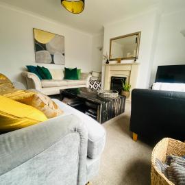 Danby House Messingham Ideal Contractors, Leisure & Family Reunions - Onsite Parking