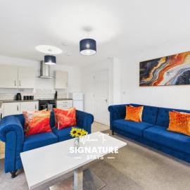 Saxon Home by Signature Stays - Pool & Gym Access - Parking: Upton Warren şehrinde bir otel
