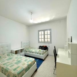 Appartement au bord de la corniche
