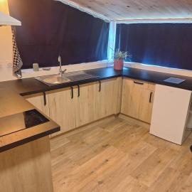 Studio Lumineux, Vue Imprenable sur le Village et les Collines, מלון בMane