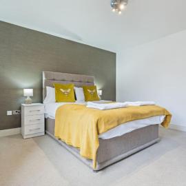 St George Court, Spacious 2 Bedroom Apartments, City Centre, Self Check In, Parking, hotell i Derby