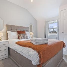 St George Court, Spacious 2 Bedroom Apartments, City Centre, Self Check In, Parking, hotel v destinácii Derby