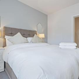 St George Court, Spacious 2 Bedroom Apartments, City Centre, Self Check In, Parking, Hotel in Derby
