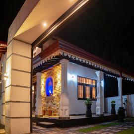 Regal Retreat