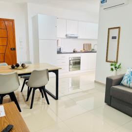S1 Modern Apartment 300m from Santa Maria Beach