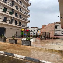 Résidence Familiale avec Aire de Jeux Proche MostaLand & Mer, viešbutis mieste Mostaganem