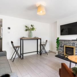 #161 Stylish Bodmin Cornwall Stay - Sleeps 6
