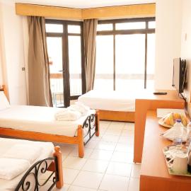 Gaddis Hotel, Suites and Apartments
