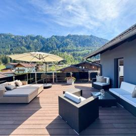 Bramberg Hideaway mit großer Terrasse, hotel v destinácii Größing