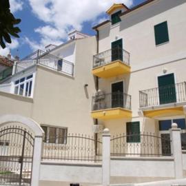 Apartmani Paula, hotel di Makarska