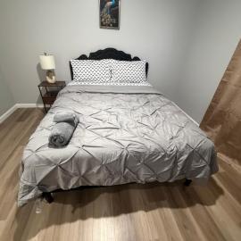 Evergreen Modern Room,Stylish and Comfortable