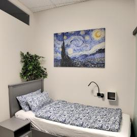 Newly renovated! Private room #4 with single, ground floor, AC, 2min to RAB, no kitchen