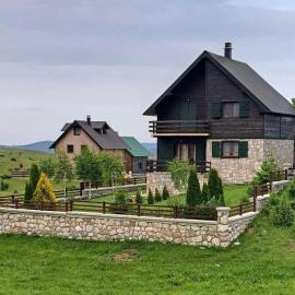 Wolf Chalet, hotel in Motički Gaj