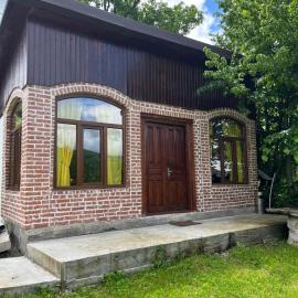 Marisi Cottage - კოტეჯი მარისი, hotel in Ambrolauri