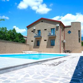 Hotel Kvarlis Mtebi