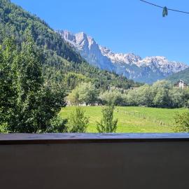 Guests house, Artani
