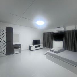 อิมแพค เมืองทองธานี c8 ชั้น 13 ห้องพักรายวัน, hotel in Thung Si Kan