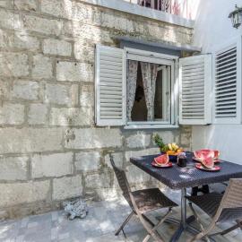 Wild Rose apartments & rooms
