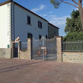 I leoni di Montecchio, hotel in Castiglion Fiorentino