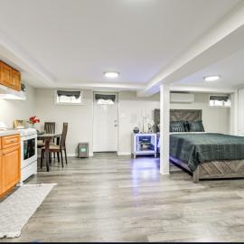 Elmont Escape Studio, hotel en Elmont