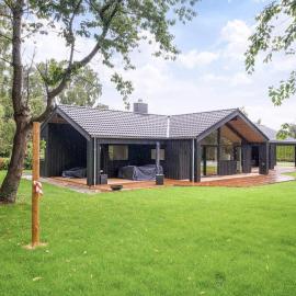 4 star holiday home in Gilleleje, hotel di Gilleleje