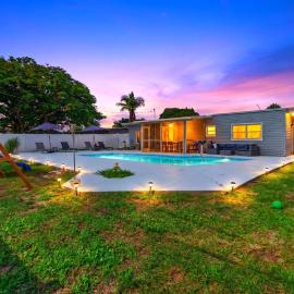 Solara House 3BDR 2BTH 5BEDS NEAR BEACH, hotel in Fort Myers