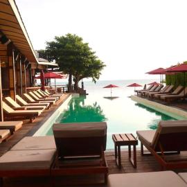 Sunset Beach Hotel - Adults Only, отель в городе Хаад-Рин