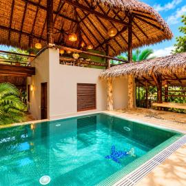 Casa KUUL, elegant fusion of house and garden., hotel in Puerto Escondido