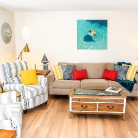 Bright Coastal Condo, hotel in Saint Simons Island