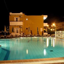 Manolis Studios, hotel in Kefalos
