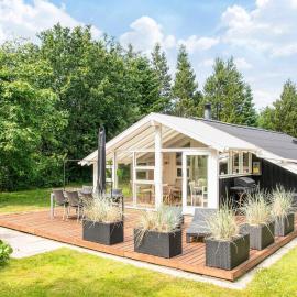 6 person holiday home in Ulfborg