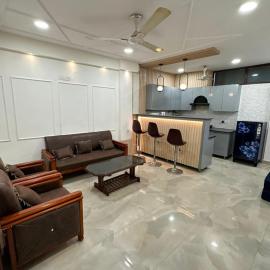 Cozy Independent 2BHK Flat- Jatinder's Residency