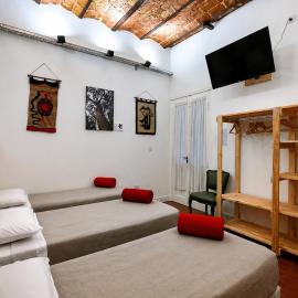 HOTEL Boutique, hótel í Adrogue