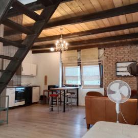 E-Werk AP 3 - 140 m2 Rooftop Apartment, Hotel in Sankt Veit an der Glan