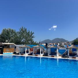 Chateau Linza Resort