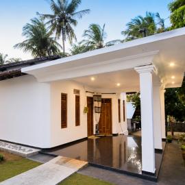 Queens luma villa