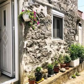 Traditional country house, hotel in Thános