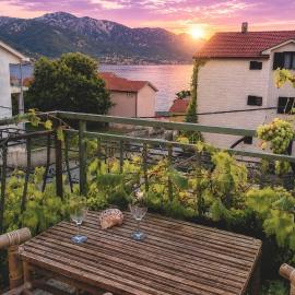 Bi De Luxe Apartment