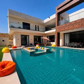 Luxury villa, pool, spa, panoramic ocean view
