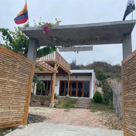 Casa Tula, a place to getaway and enjoy nature!, Hotel in Puerto Cayo