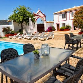 Cortijo Domínguez - Rural Experience, Hotel in Lucena