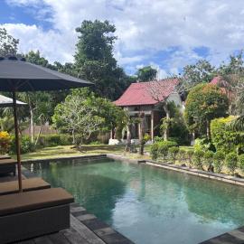 Alaksa villa padang padang 6, hotel in Bingin Beach