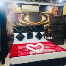 Crown Valley Guest House, hotel in Lahore