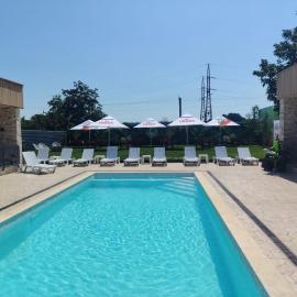Sofia Armony, hotel in Iezureni