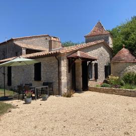 Gite de Claire Fontaine avec vue sur Monflanquin