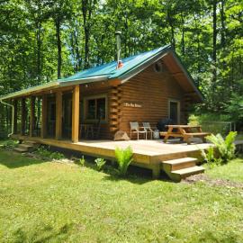 Pine Hill FLX Retreat, hotel i Cohocton