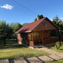 Flóra Apartmanok – hotel w mieście Parádsasvár