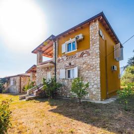 Siar The Large Villa by PikHost